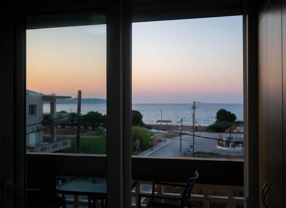 Smell Of The Sea Apartment กิสเซมอส ภายนอก รูปภาพ